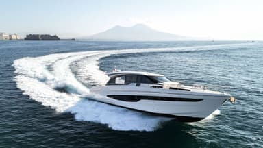 2023 Cayman Yachts S600