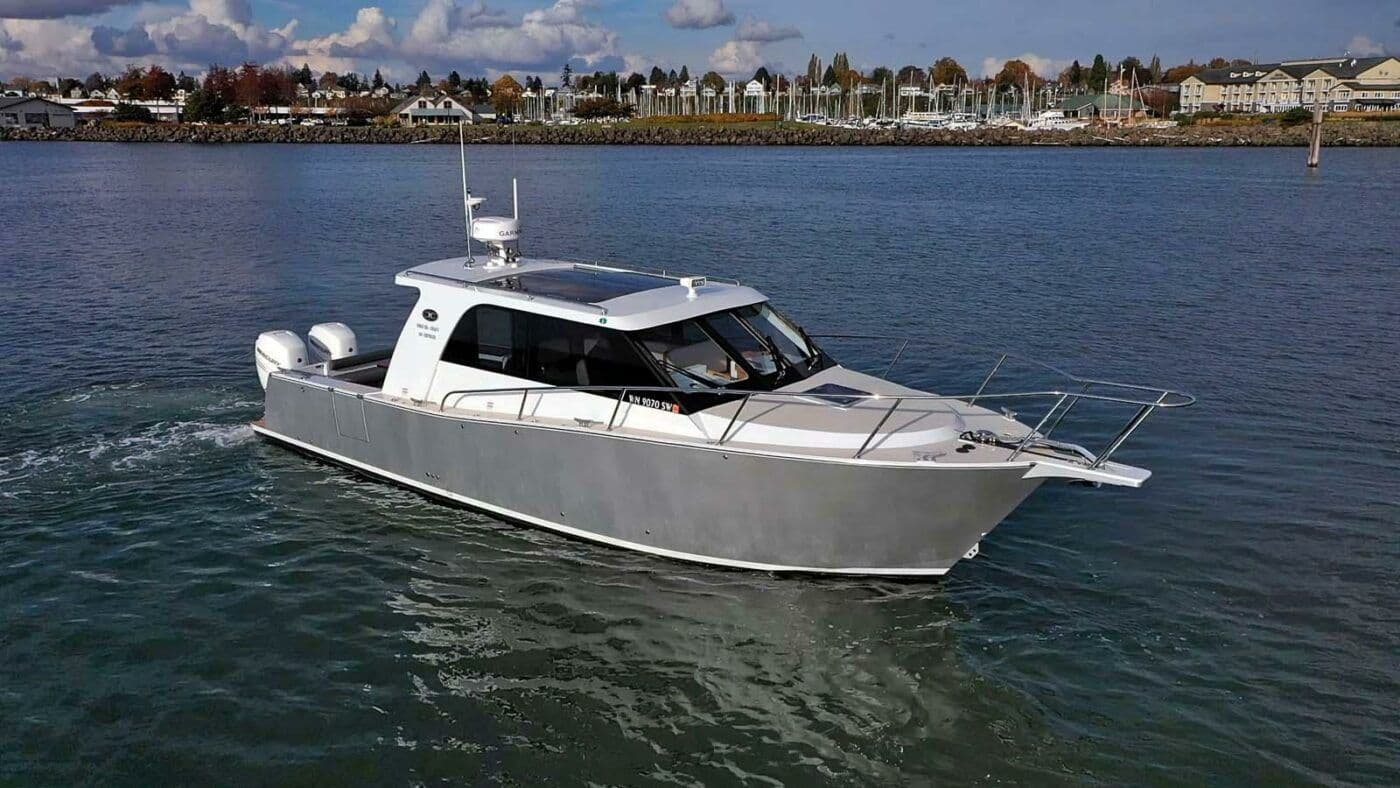 2022 Coastal Craft 33 Express