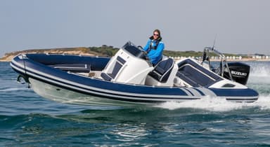2021 Cobra Ribs Nautique 7.7