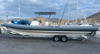 2022 Cobra Ribs Nautique Inboard 10