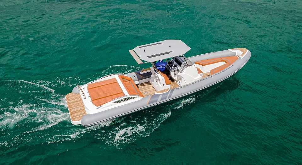 2022 Cobra Ribs Nautique Inboard 8.5