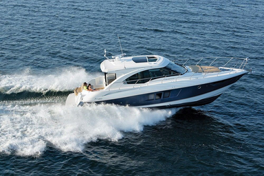 2014 Cruisers Yachts 45 Cantius