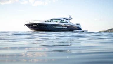 2021 Cruisers Yachts 60 Cantius