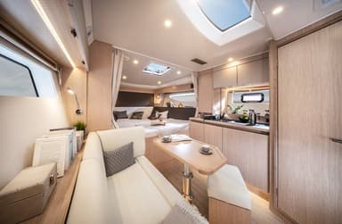 2023 Bavaria Yachts SR33