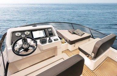 2017 Bavaria Yachts Virtess 420