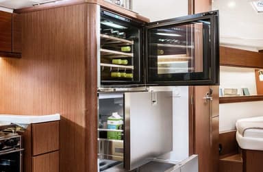 2013 Bavaria Yachts Cruiser 46 Style