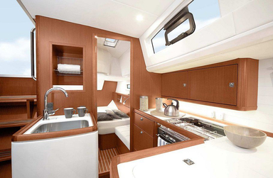 2012 Bavaria Yachts Vision 42