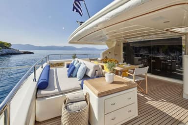 2004 Ferretti Yachts 94 Custom Line