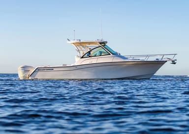 2022 Grady-White Express 330