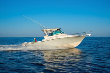 2022 Grady-White Express 370