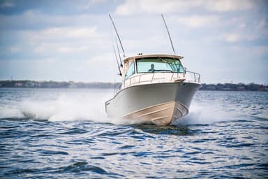 2022 Grady-White Express 370