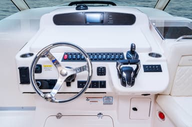 2022 Grady-White Express 370