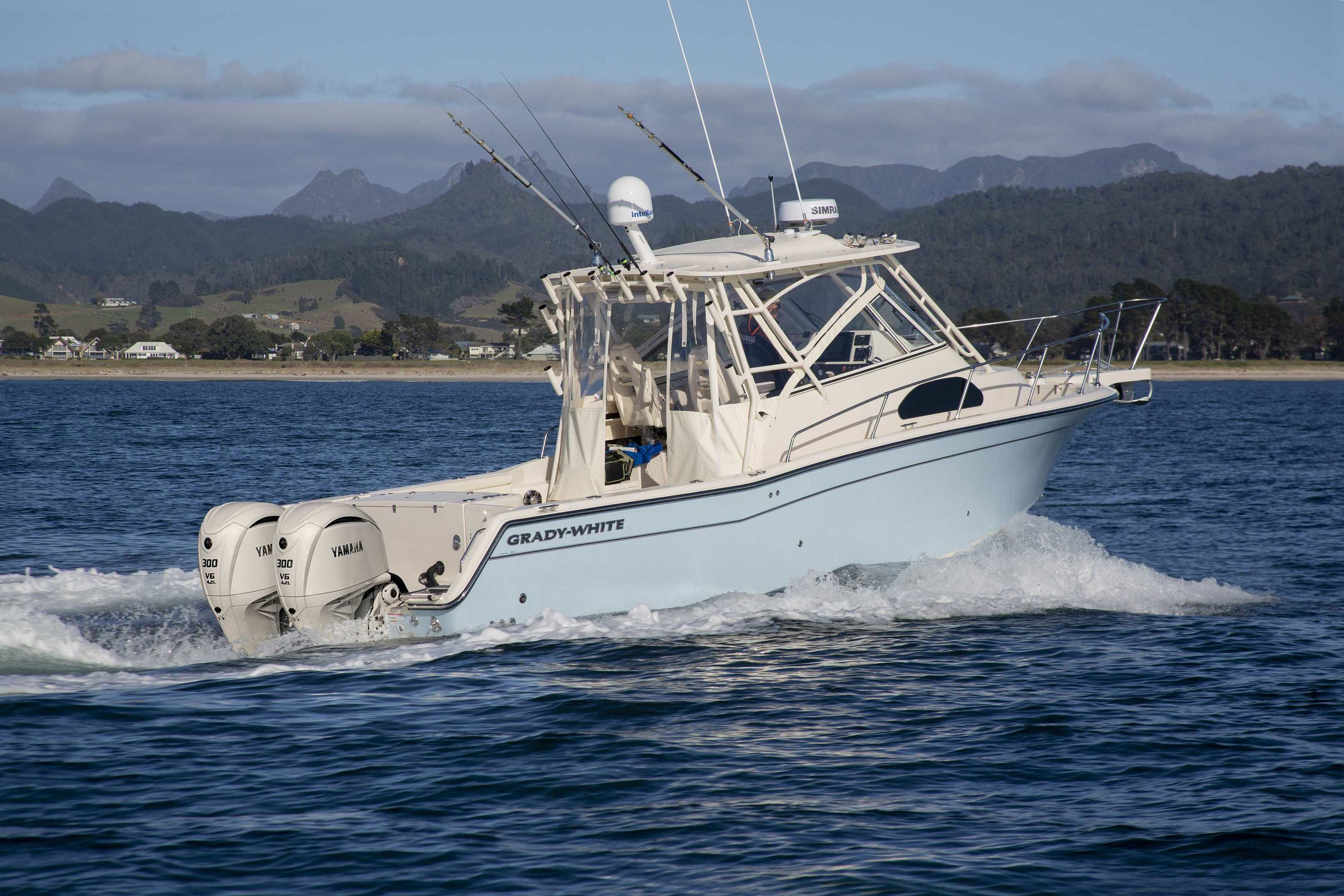 2022 Grady-White Marlin 300