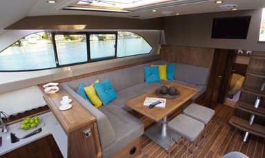 2020 Haines Marine 42 Elegance