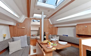 2015 Hanse Yachts 315
