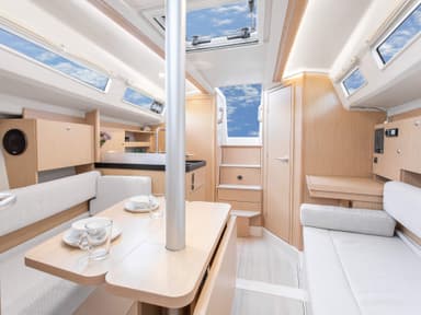 2015 Hanse Yachts 315
