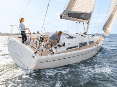 2018 Hanse Yachts 348