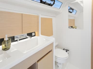 2018 Hanse Yachts 348