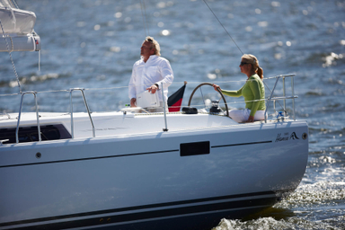 2011 Hanse Yachts 385