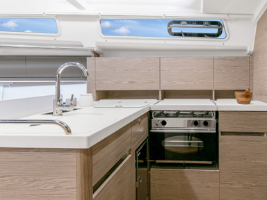 2017 Hanse Yachts 388