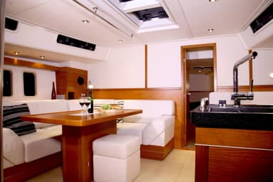 2010 Hanse Yachts 545