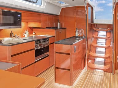 2022 Hanse Yachts 548