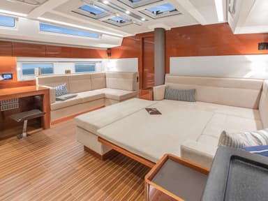 2022 Hanse Yachts 548