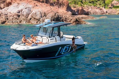 2022 Jeanneau Cap Camarat 10.5 CC