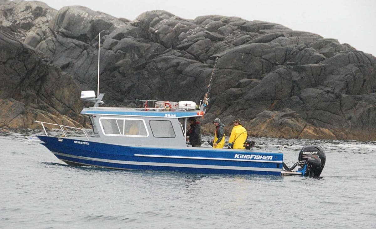 2022 KingFisher Boats 2825 Coastal Express