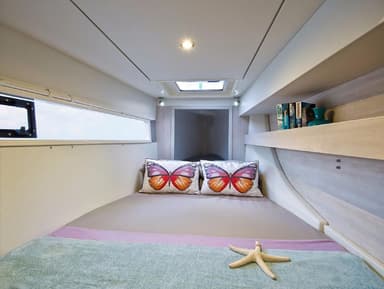 2020 Leopard Catamarans 43 Powercat