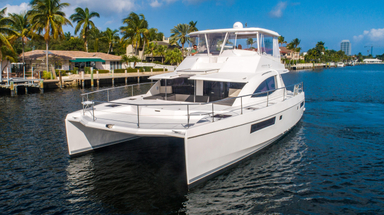 2015 Leopard Catamarans 51 Powercat