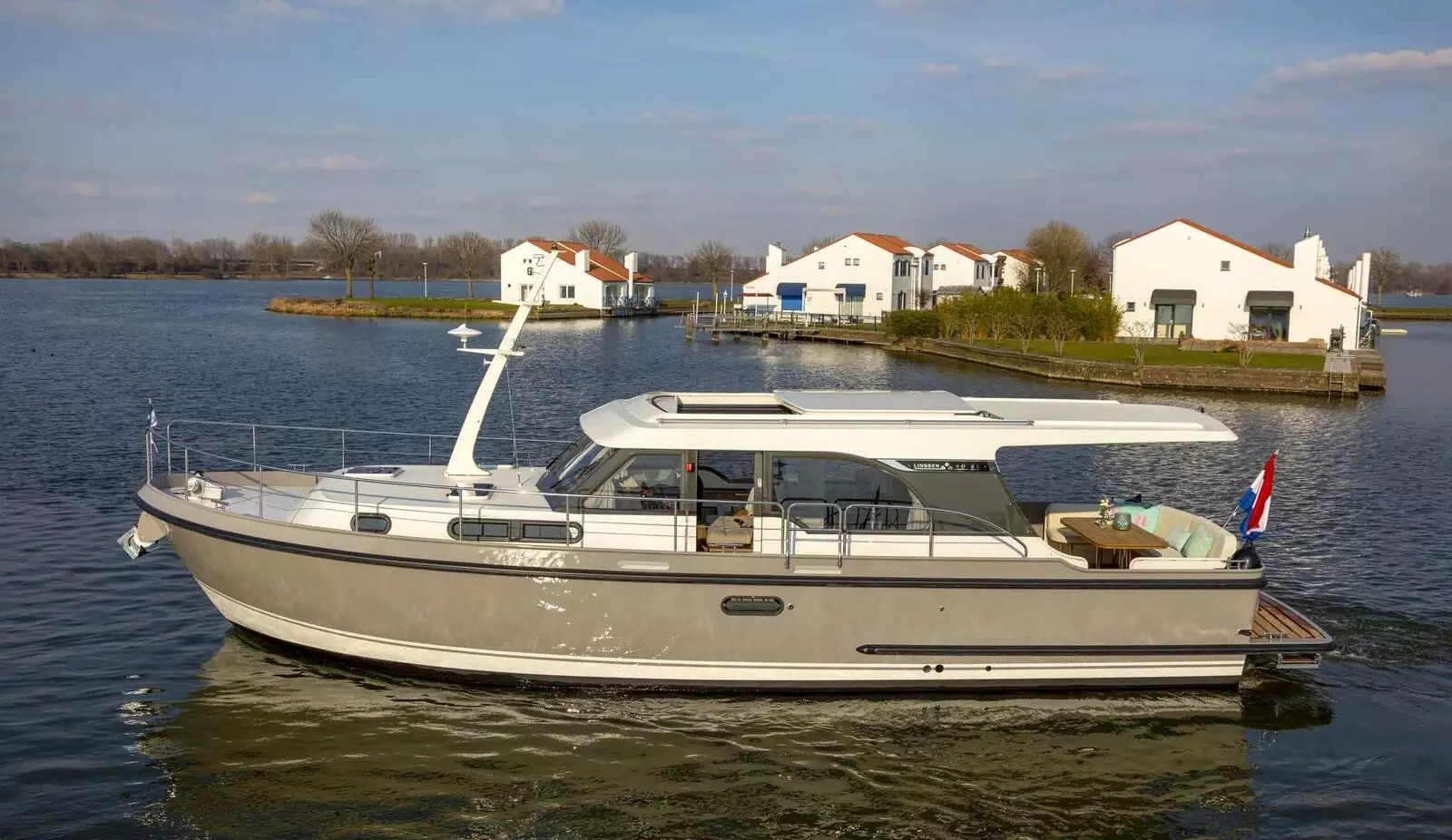 2021 Linssen Yachts 40 SL Sedan
