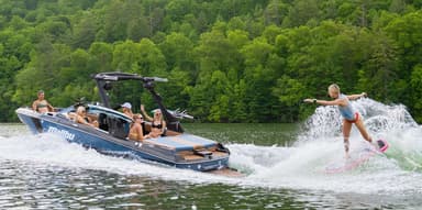 2023 Malibu Boats Wakesetter 21 LX