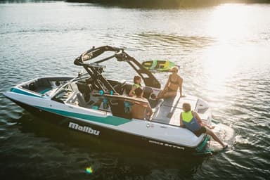 2021 Malibu Boats Wakesetter 21 MLX