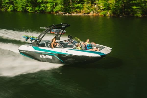 2021 Malibu Boats Wakesetter 21 MLX