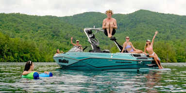 2021 Malibu Boats Wakesetter 22 LSV