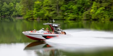 2022 Malibu Boats Wakesetter 24 MXZ