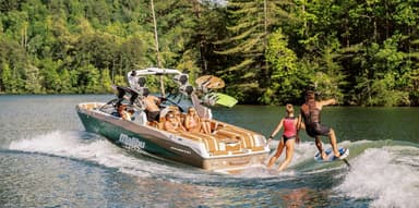 2023 Malibu Boats Wakesetter 25 LSV