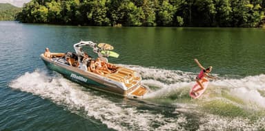 2023 Malibu Boats Wakesetter 25 LSV