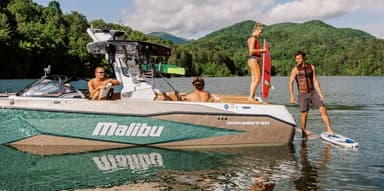 2023 Malibu Boats Wakesetter 25 LSV