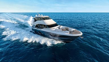 2020 Monte Carlo Yachts MCY 70 Skylounge