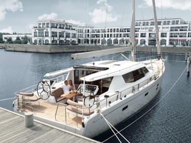 2014 Moody Yachts Decksaloon 54