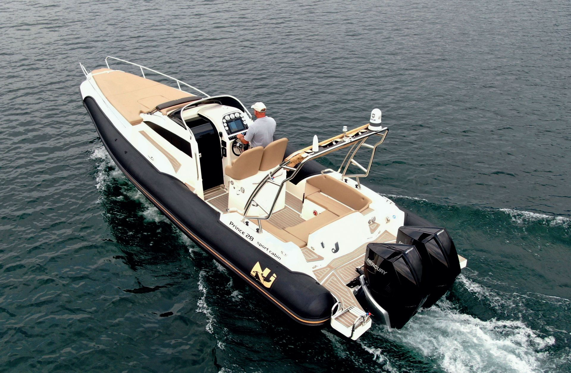 2023 Nuova Jolly Prince 28 Sport Cabin