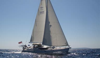 2013 Oyster Yachts 54