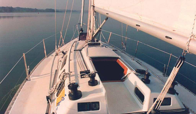 1988 Oyster Yachts Lightwave 395
