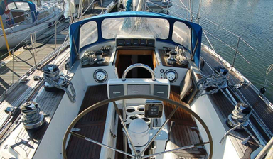 1987 Oyster Yachts Lightwave 48