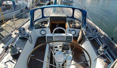 1987 Oyster Yachts Lightwave 48