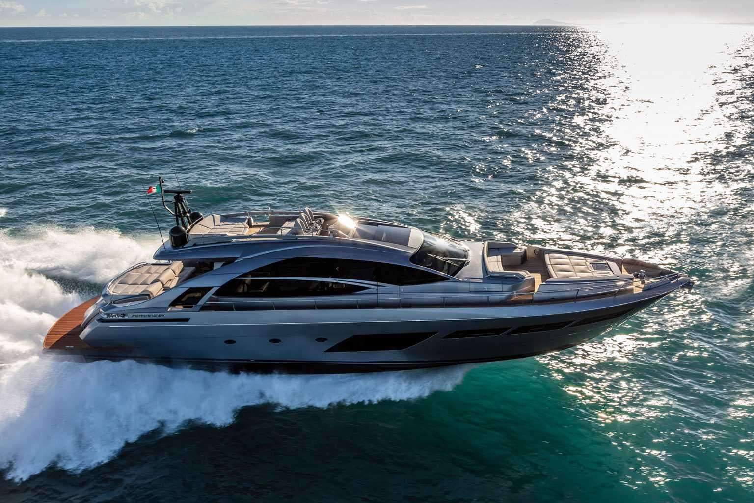 2019 Pershing Yachts 8X
