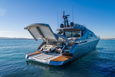 2019 Pershing Yachts 8X