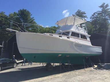 2019 Lowell Brothers Flybridge Sedan